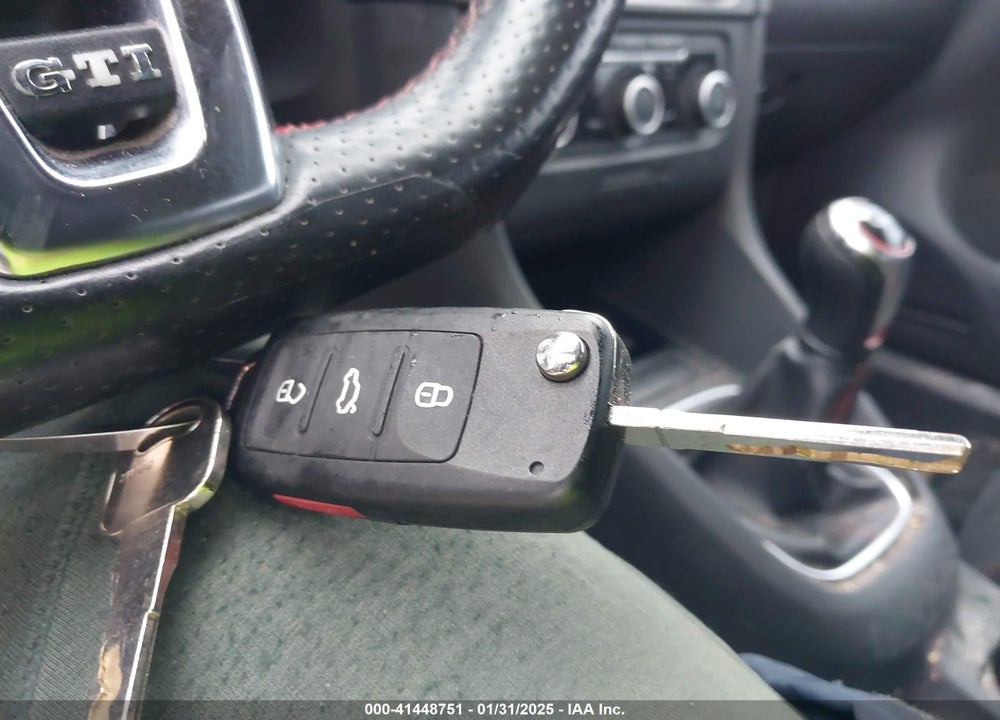 2012 VOLKSWAGEN GTI VIN: WVWED7AJ7CW314014