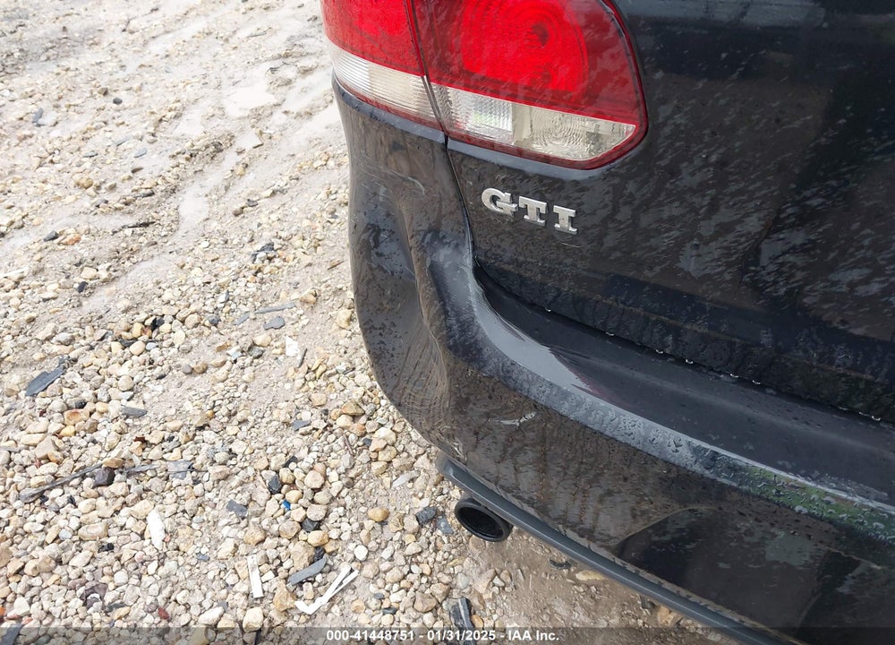 2012 VOLKSWAGEN GTI VIN: WVWED7AJ7CW314014