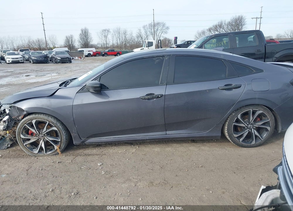 2018 HONDA CIVIC VIN: 2HGFC1E59JH710153