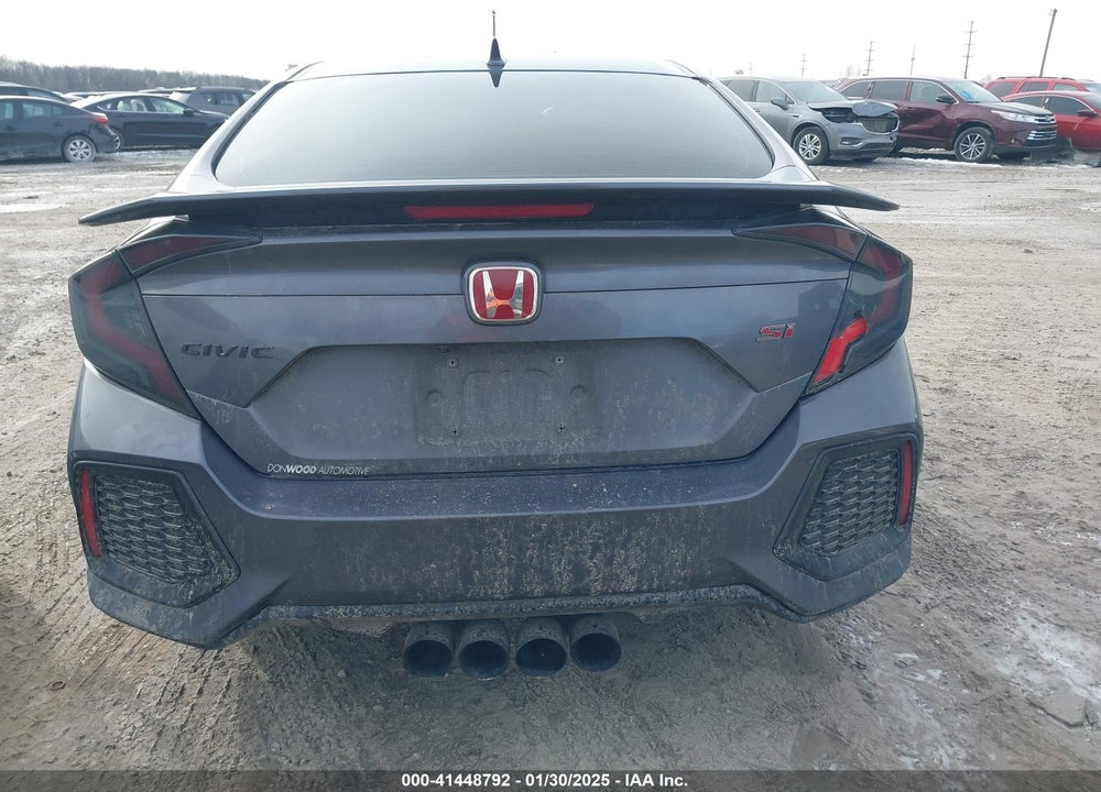 2018 HONDA CIVIC VIN: 2HGFC1E59JH710153