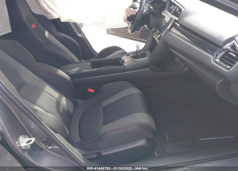 2018 HONDA CIVIC VIN: 2HGFC1E59JH710153