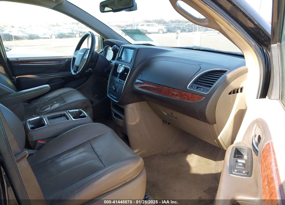2011 CHRYSLER TOWN & COUNTRY TOURING-L VIN: 2A4RR8DG5BR704183