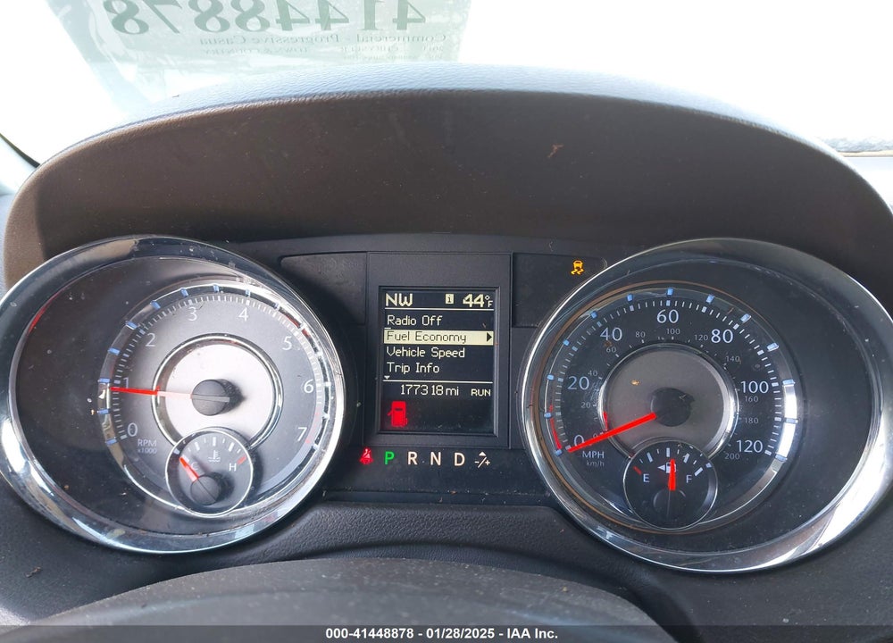 2011 CHRYSLER TOWN & COUNTRY TOURING-L VIN: 2A4RR8DG5BR704183