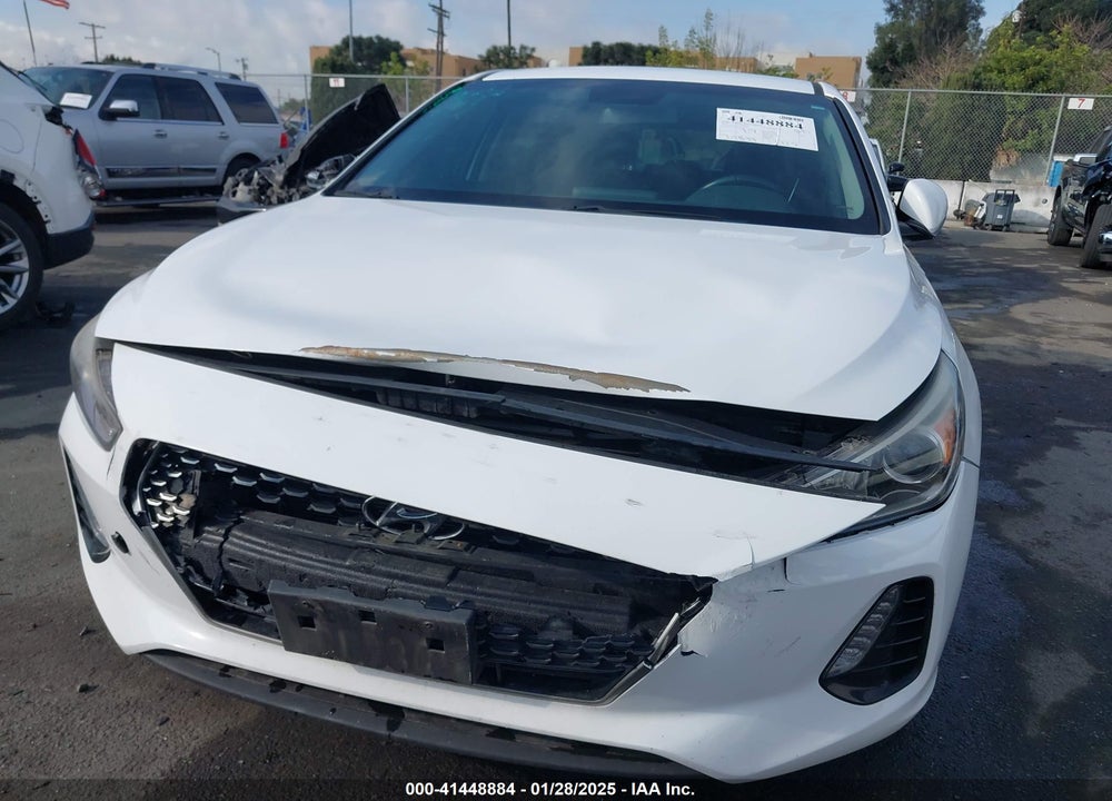 2018 HYUNDAI ELANTRA GT VIN: KMHH35LE2JU039113