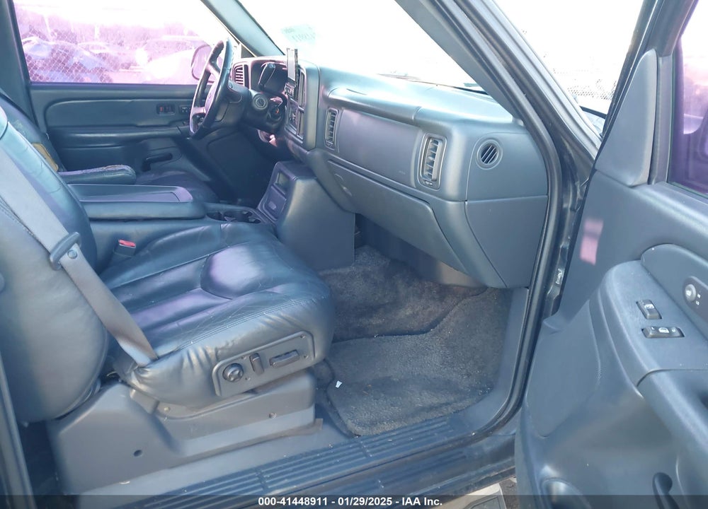 2002 CHEVROLET AVALANCHE 1500 VIN: 3GNEC13T32G268216