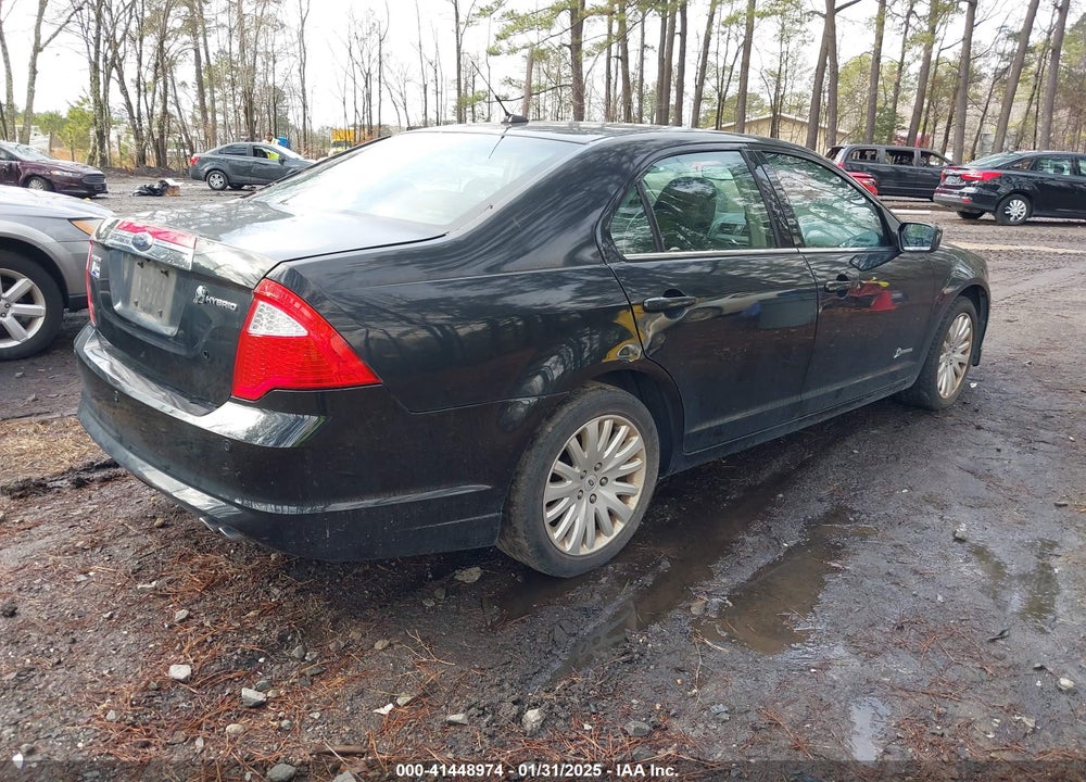 2010 FORD FUSION VIN: 3FADP0L3XAR256740