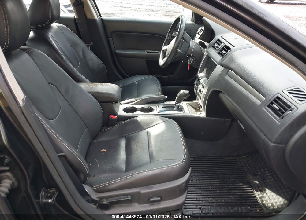 2010 FORD FUSION VIN: 3FADP0L3XAR256740