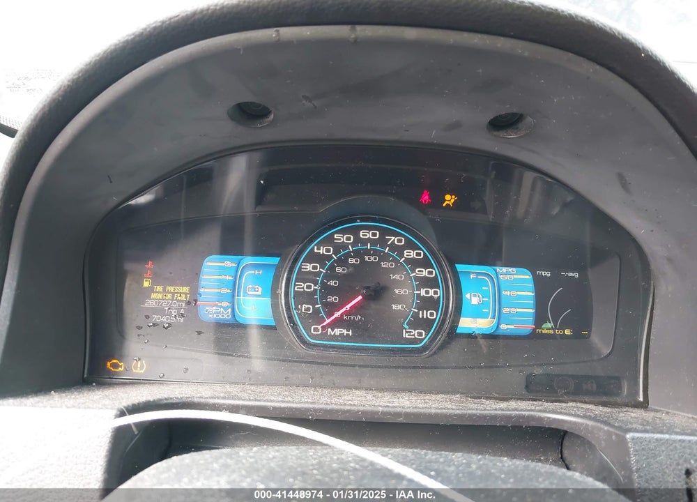 2010 FORD FUSION VIN: 3FADP0L3XAR256740