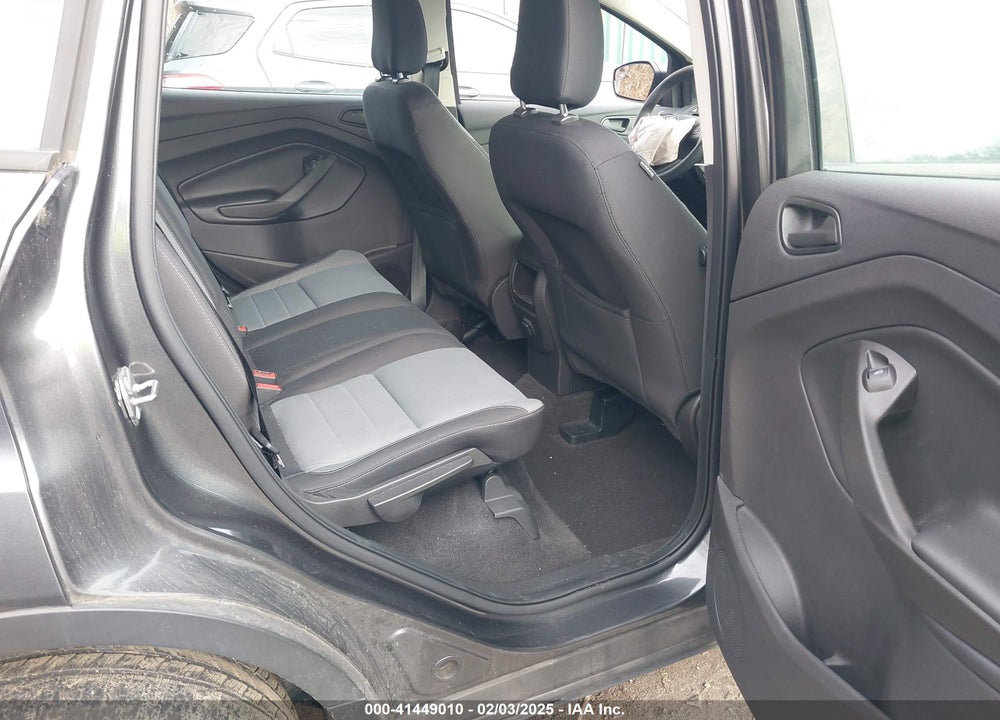 2018 FORD ESCAPE VIN: 1FMCU0F7XJUD26528