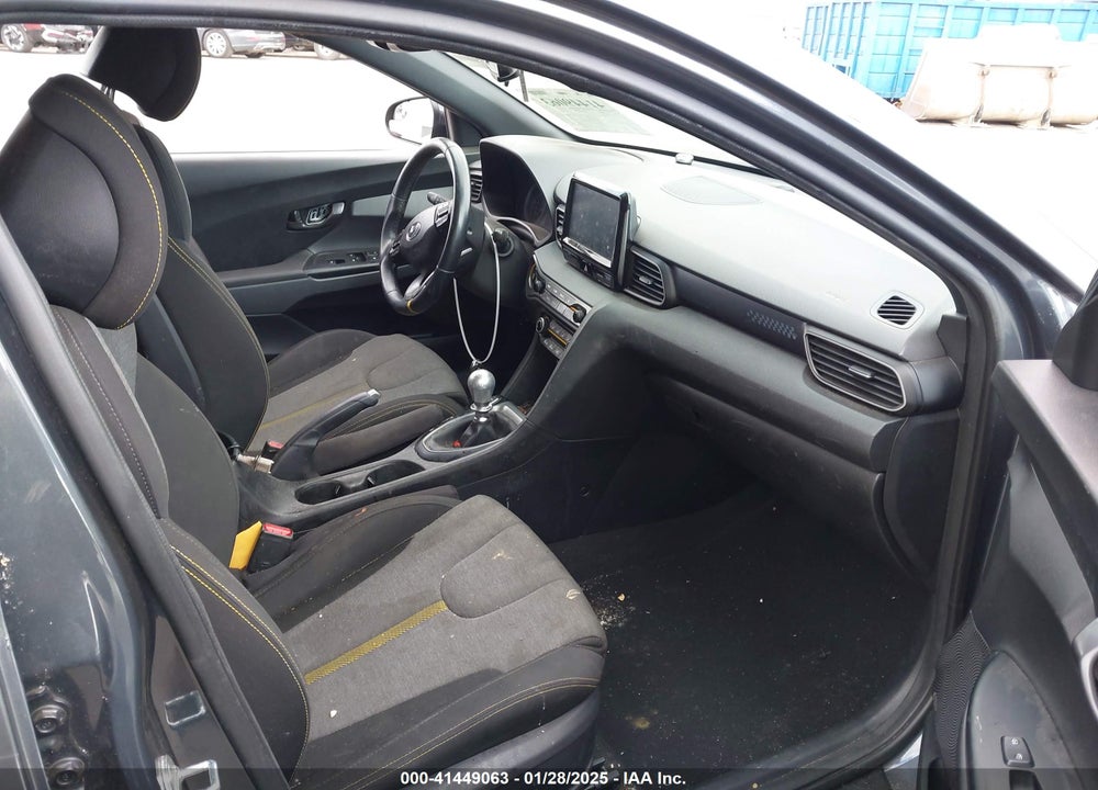 2019 HYUNDAI VELOSTER VIN: KMHTH6AB9KU016097