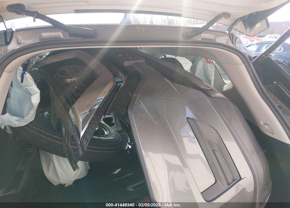 2018 NISSAN ROGUE VIN: 5N1AT2MV9JC771761
