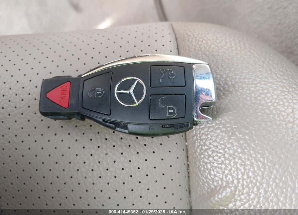2012 MERCEDES-BENZ C 250 VIN: WDDGF4HB4CR205112