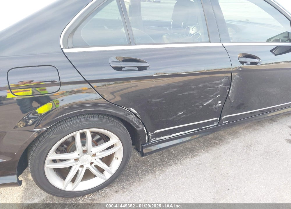 2012 MERCEDES-BENZ C 250 VIN: WDDGF4HB4CR205112