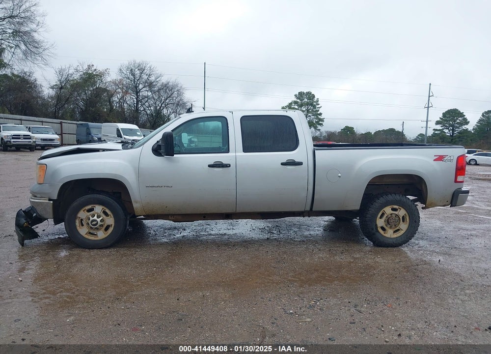 2013 GMC SIERRA 2500HD VIN: 1GT120CG1DF218393