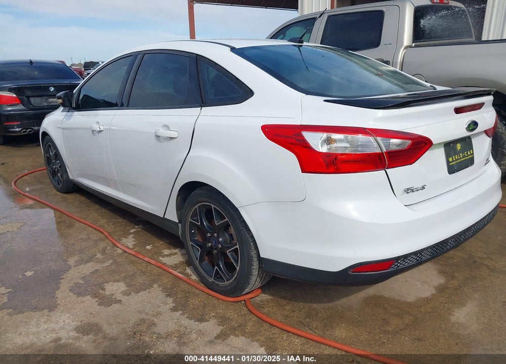 2014 FORD FOCUS VIN: 1FADP3F21EL316820