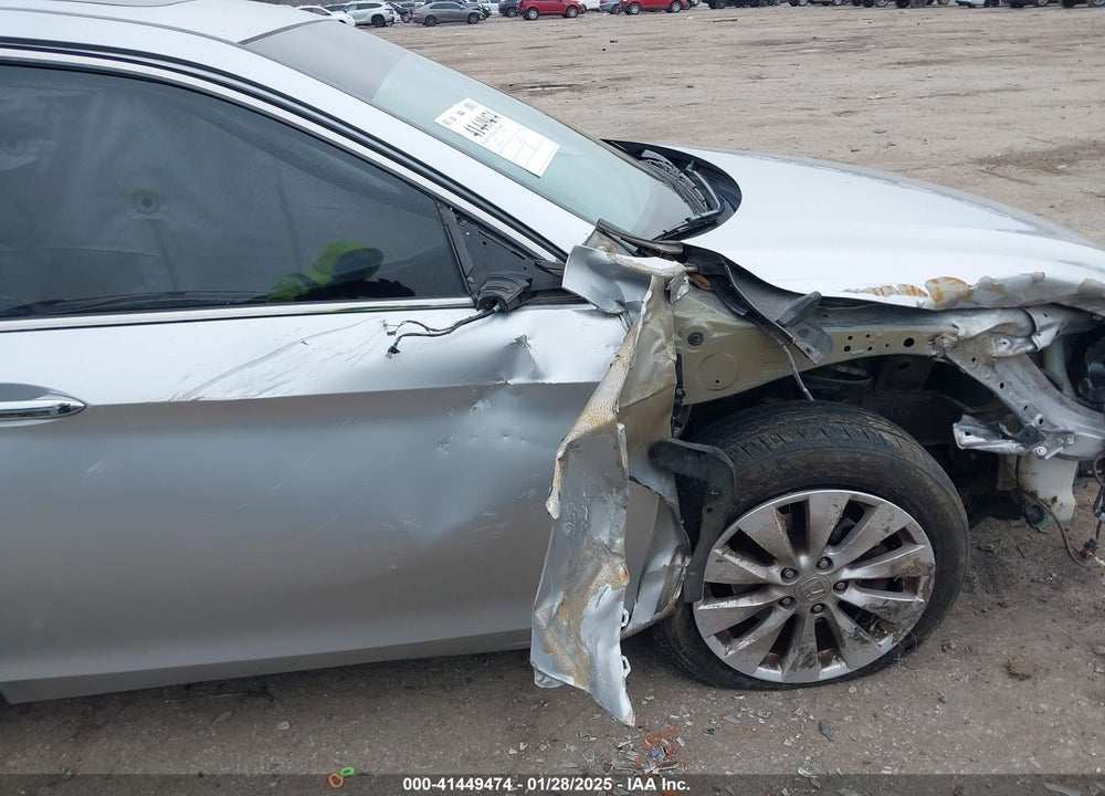 2013 HONDA ACCORD VIN: 1HGCR2F77DA028947