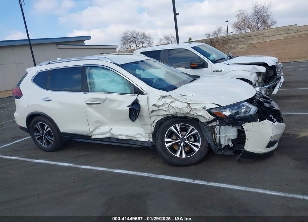2019 NISSAN ROGUE SV VIN: JN8AT2MT6KW265473
