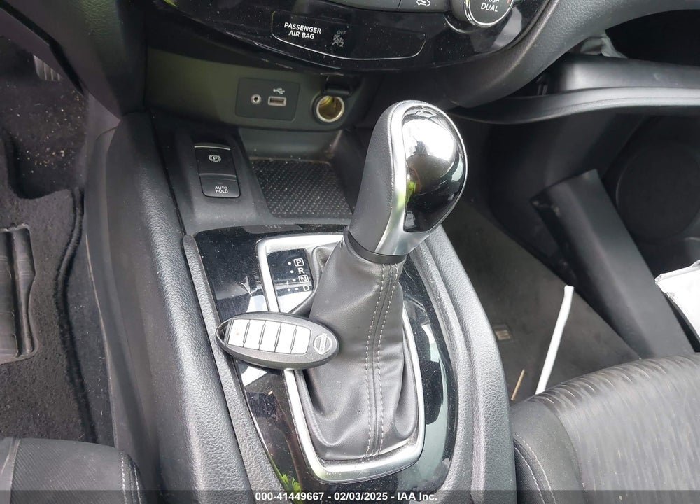 2019 NISSAN ROGUE SV VIN: JN8AT2MT6KW265473