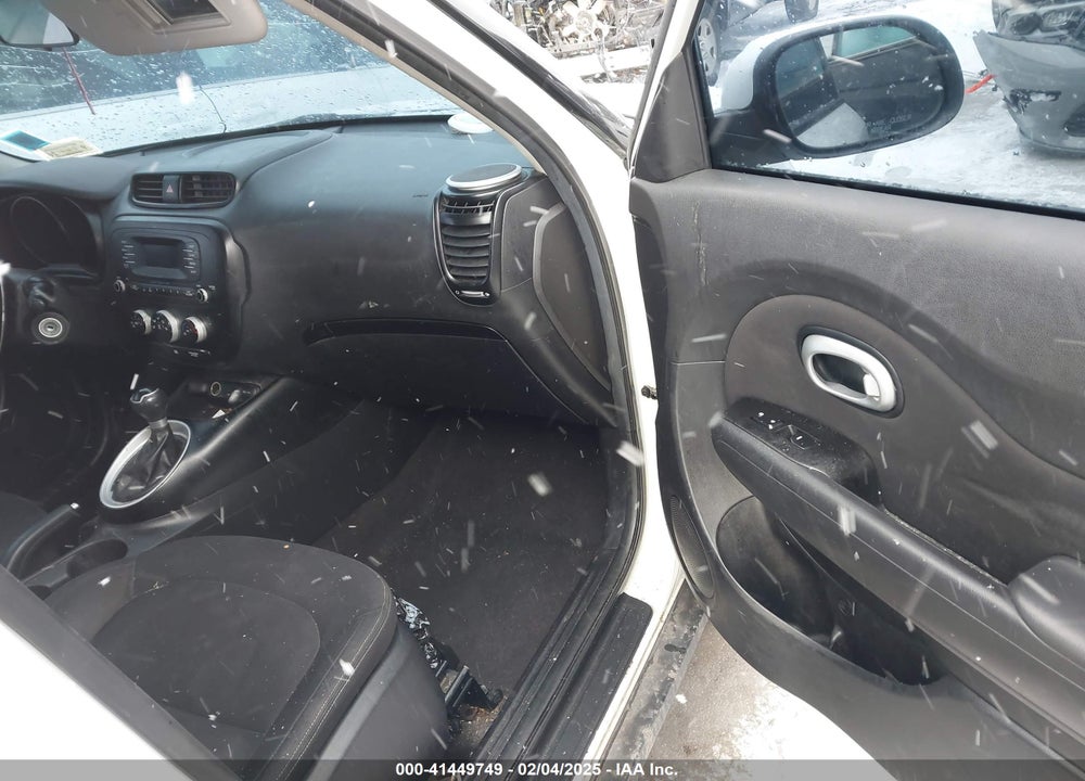 2015 KIA SOUL VIN: KNDJN2A22F7209113