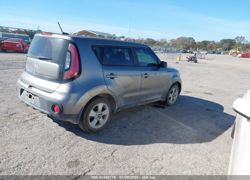 2017 KIA SOUL VIN: KNDJN2A28H7496072