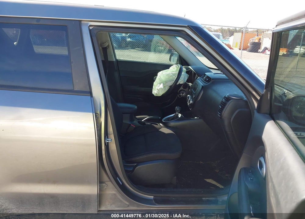 2017 KIA SOUL VIN: KNDJN2A28H7496072