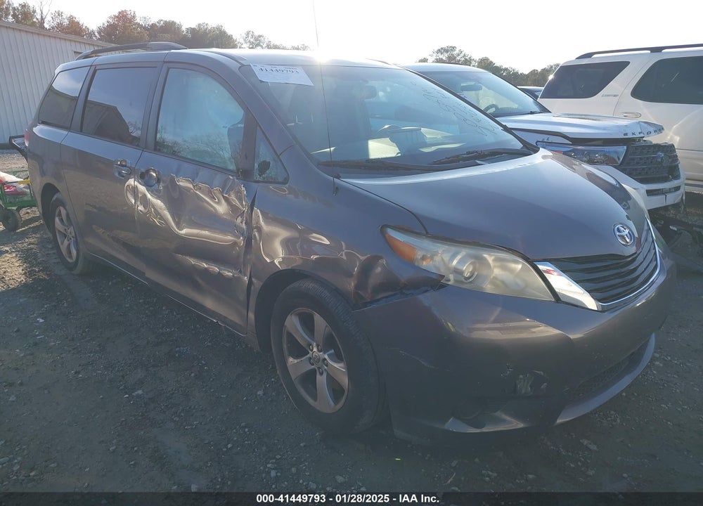 2014 TOYOTA SIENNA VIN: 5TDKK3DC7ES500587