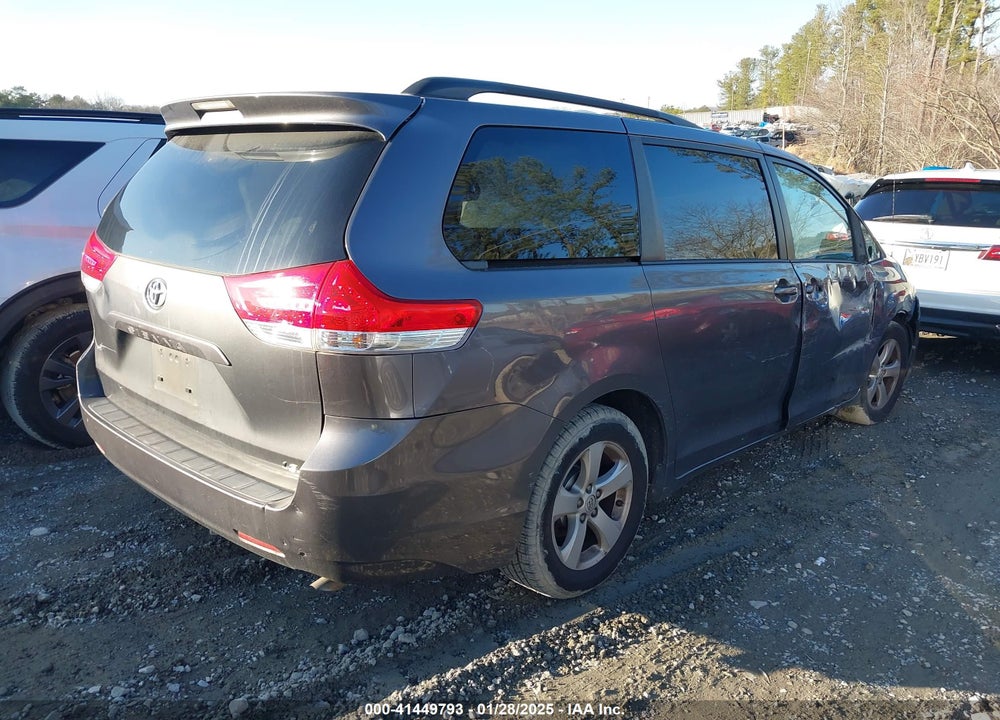2014 TOYOTA SIENNA VIN: 5TDKK3DC7ES500587