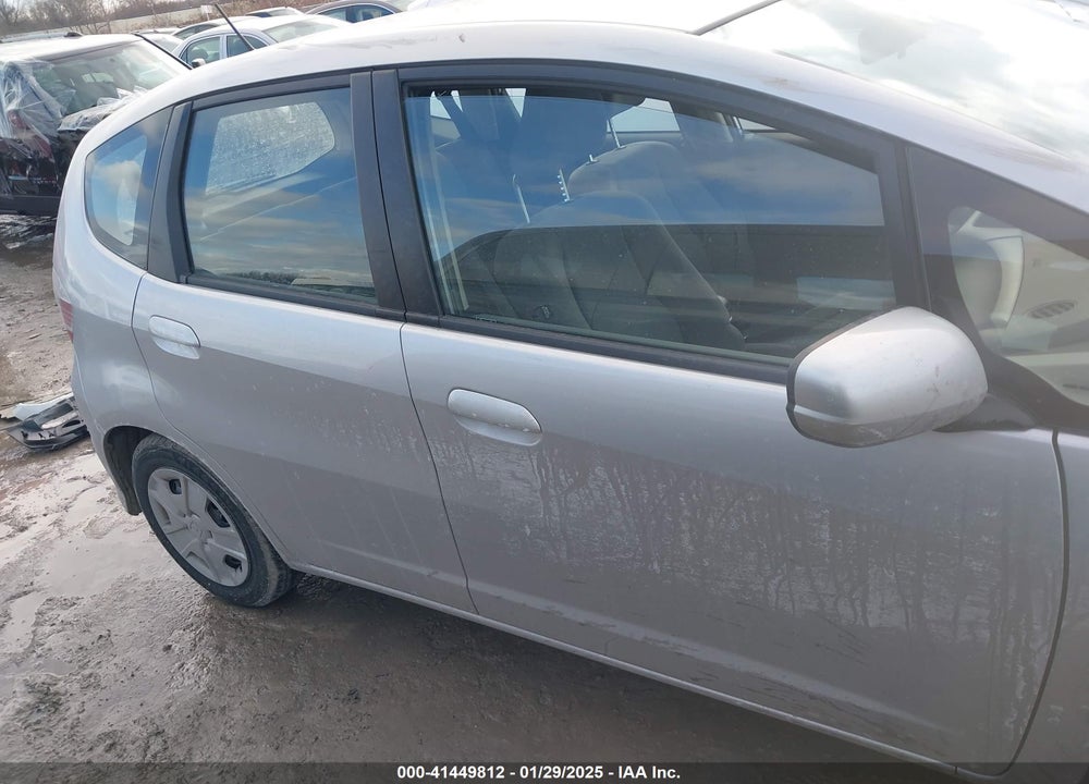 2012 HONDA FIT VIN: JHMGE8H35CS002119