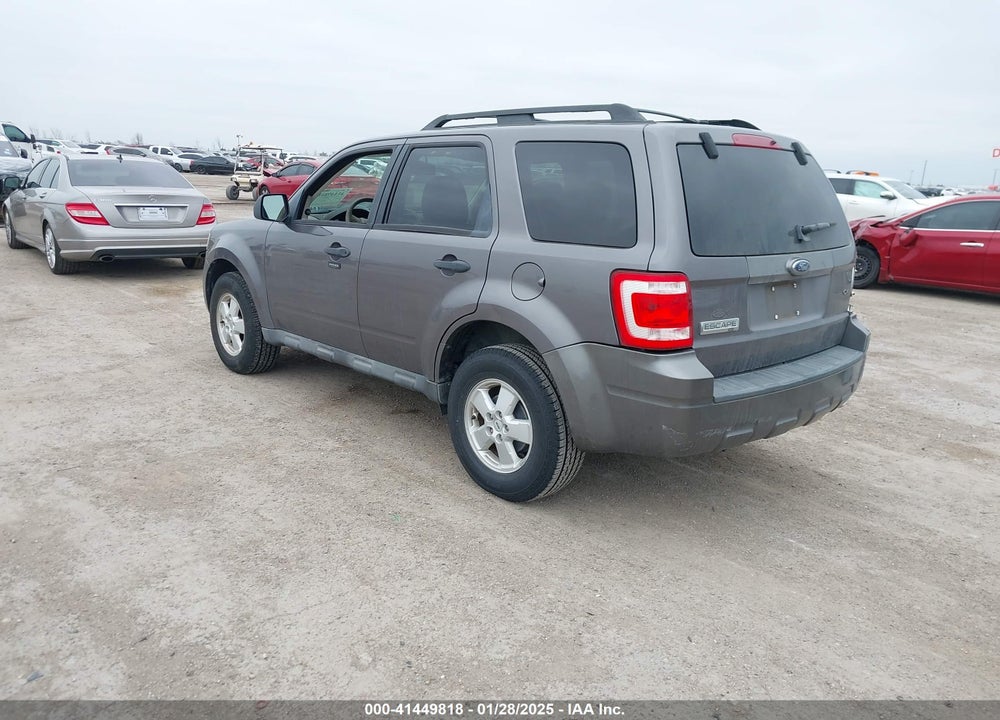 2009 FORD ESCAPE XLT VIN: 1FMCU03739KC67852