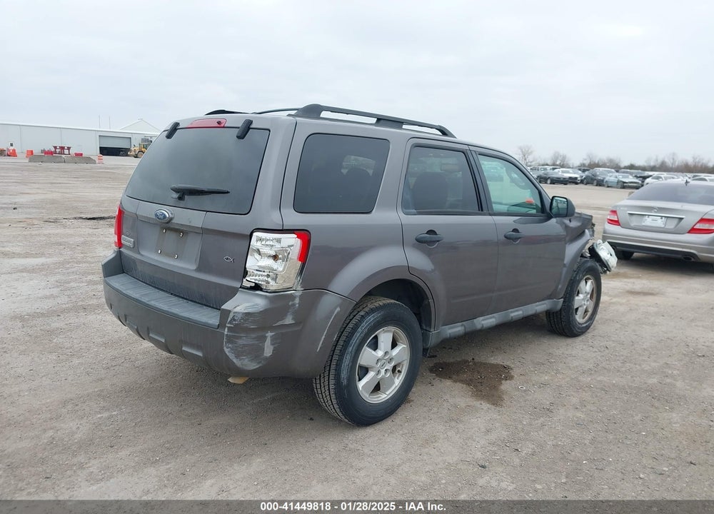 2009 FORD ESCAPE XLT VIN: 1FMCU03739KC67852