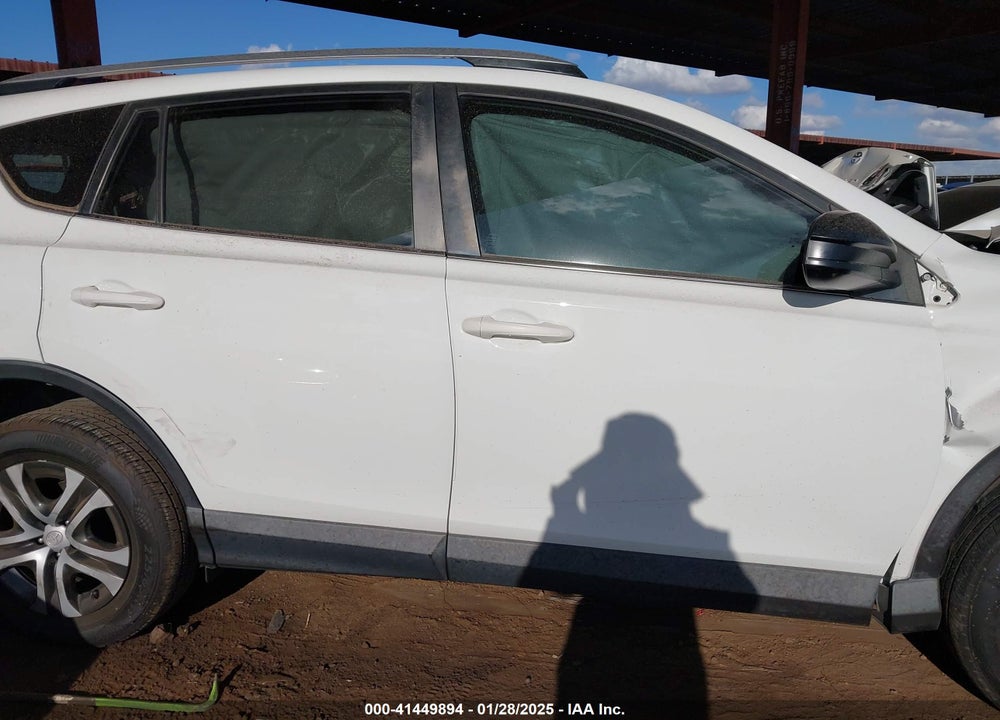 2018 TOYOTA RAV4 VIN: JTMZFREV3JJ189754