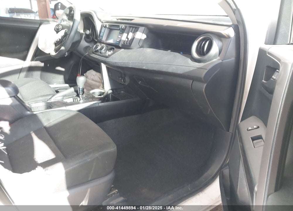 2018 TOYOTA RAV4 VIN: JTMZFREV3JJ189754