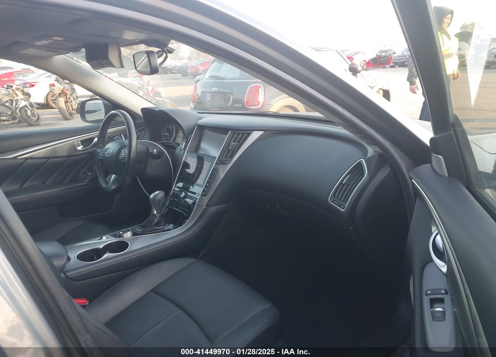2017 INFINITI Q50 VIN: JN1CV7AP7HM640961