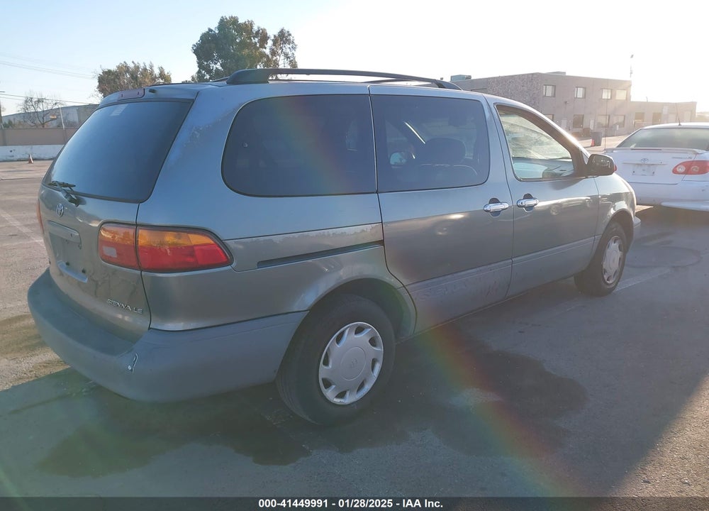 2000 TOYOTA SIENNA LE VIN: 4T3ZF13C6YU192324