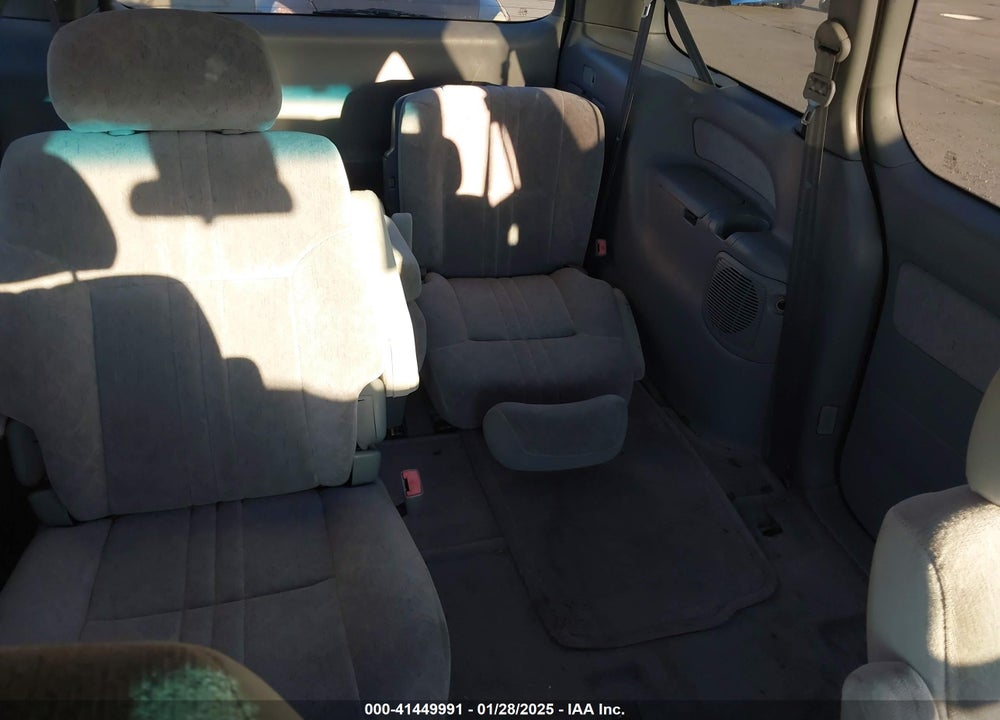 2000 TOYOTA SIENNA LE VIN: 4T3ZF13C6YU192324