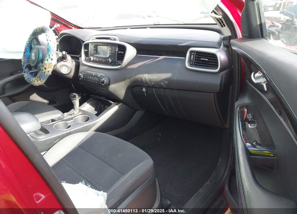 2017 KIA SORENTO 3.3L LX VIN: 5XYPGDA59HG190155