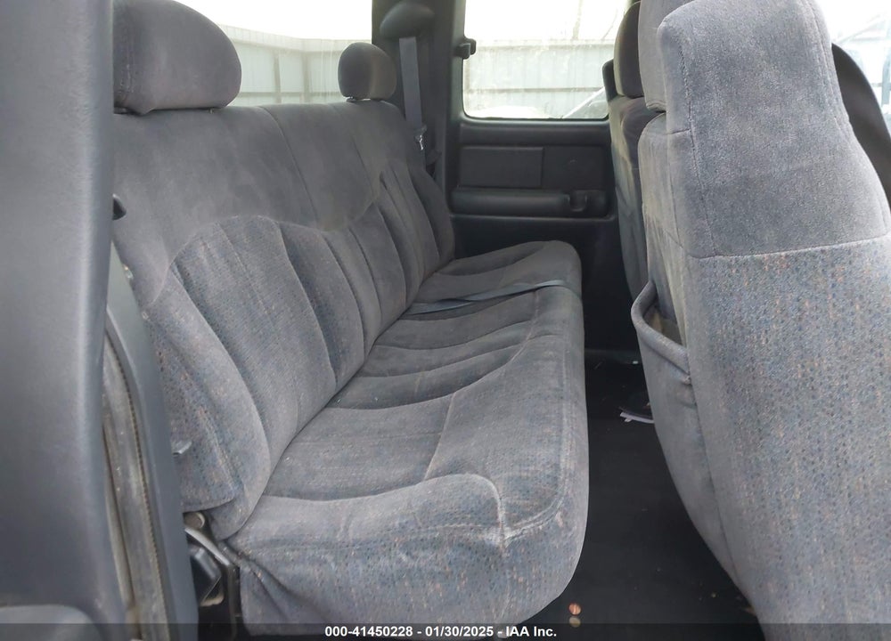 1999 CHEVROLET SILVERADO 1500 LS VIN: 2GCEK19T7X1167120