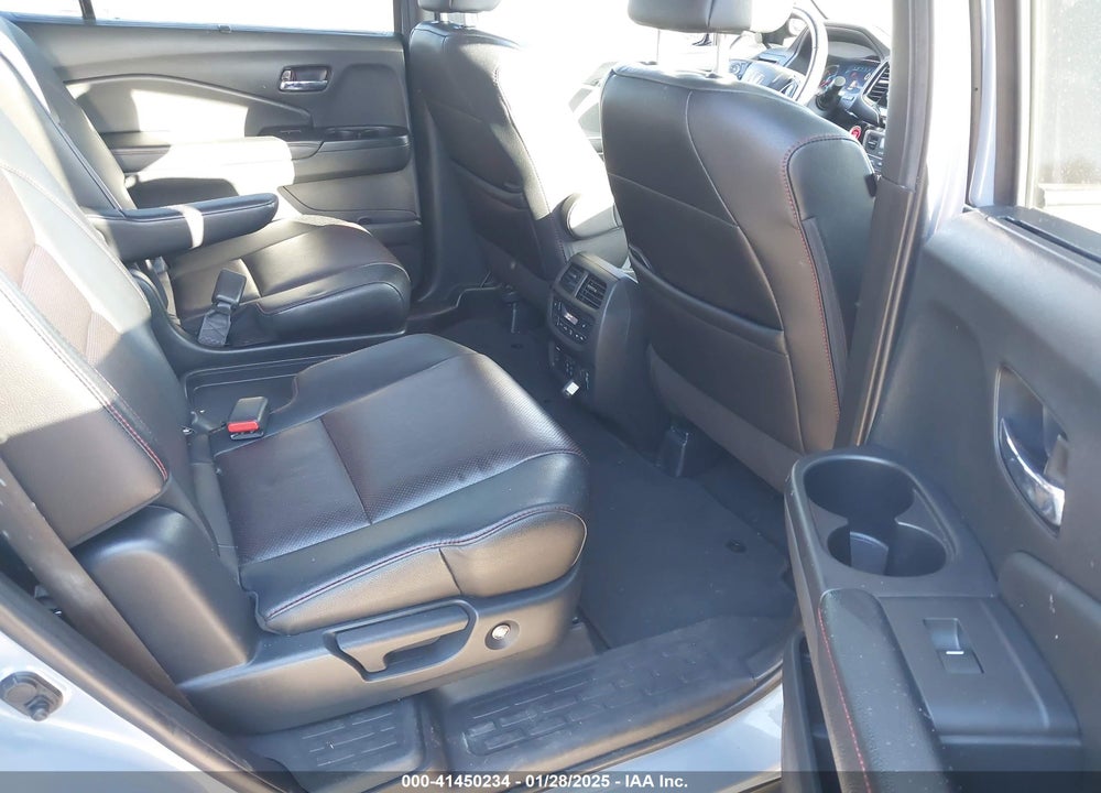 2022 HONDA PILOT AWD BLACK EDITION VIN: 5FNYF6H74NB049054