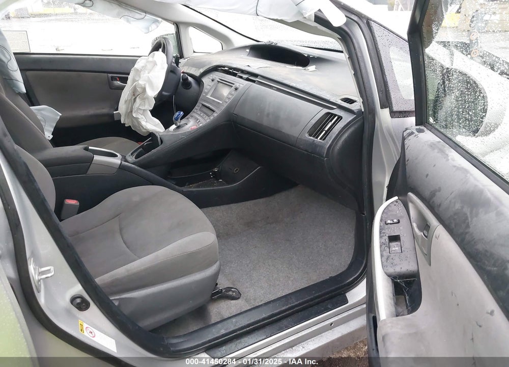 2015 TOYOTA PRIUS TWO VIN: JTDKN3DU8F0481973