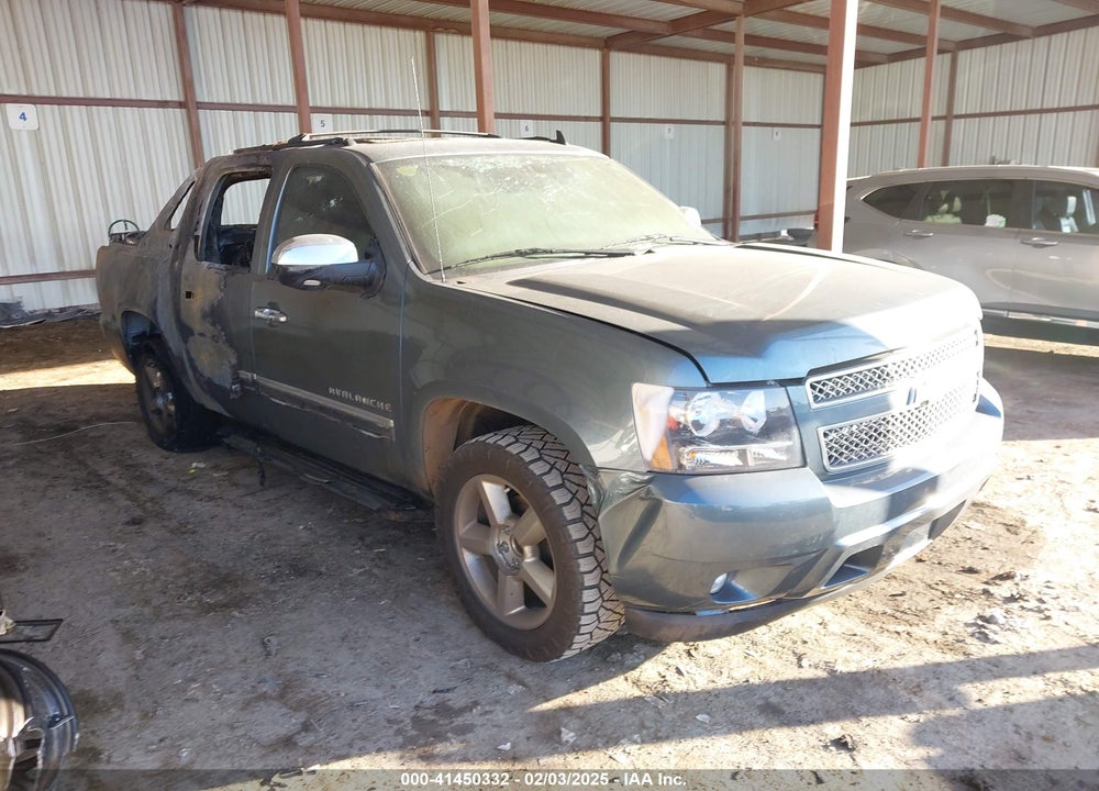 2011 CHEVROLET AVALANCHE 1500 LTZ VIN: 3GNMCGE05BG311018