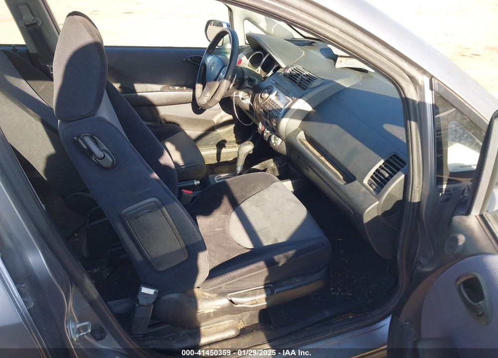 2007 HONDA FIT VIN: JHMGD38647S060969