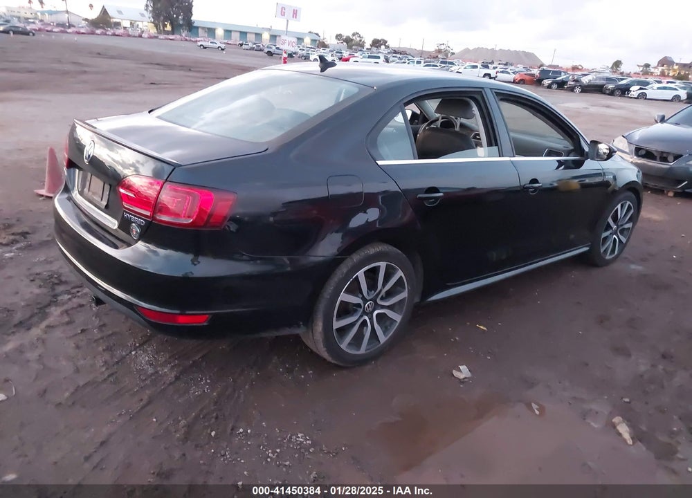 2013 VOLKSWAGEN JETTA VIN: 3VW637AJ1DM277984