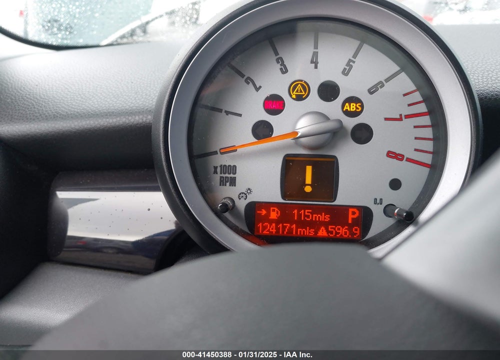 2010 MINI COOPER S VIN: WMWMF7C54ATW89845