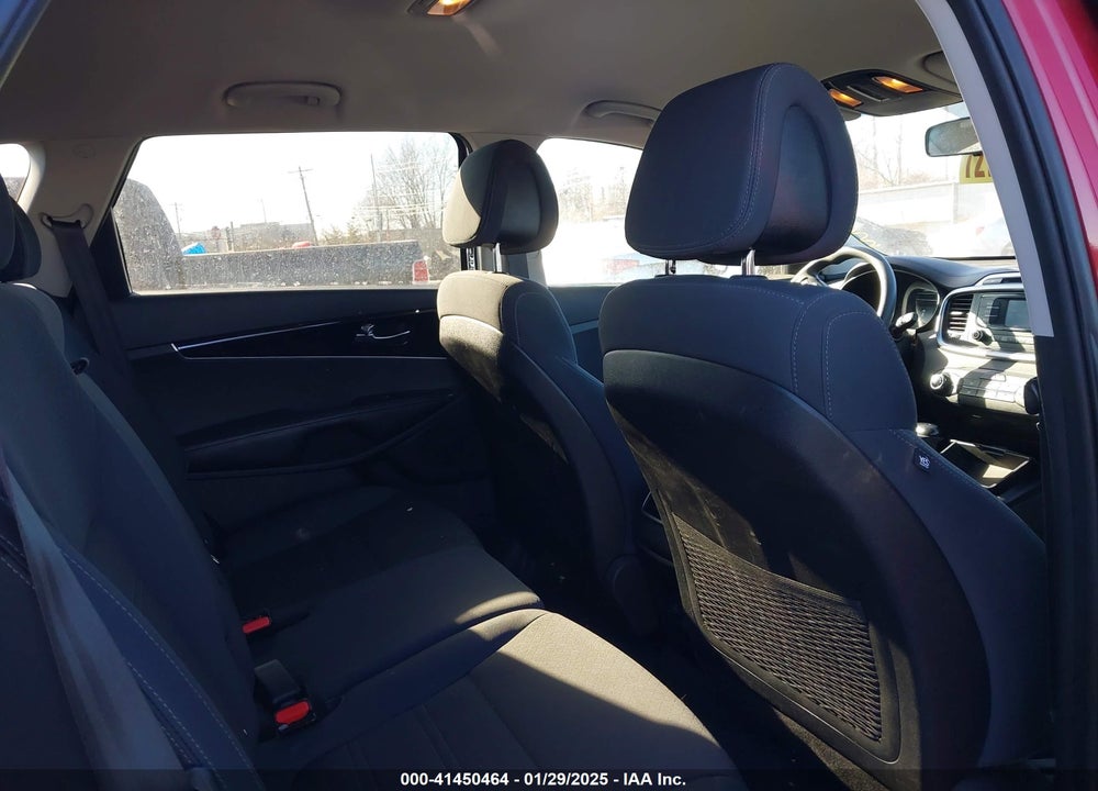2016 KIA SORENTO 3.3L LX VIN: 5XYPGDA52GG172773
