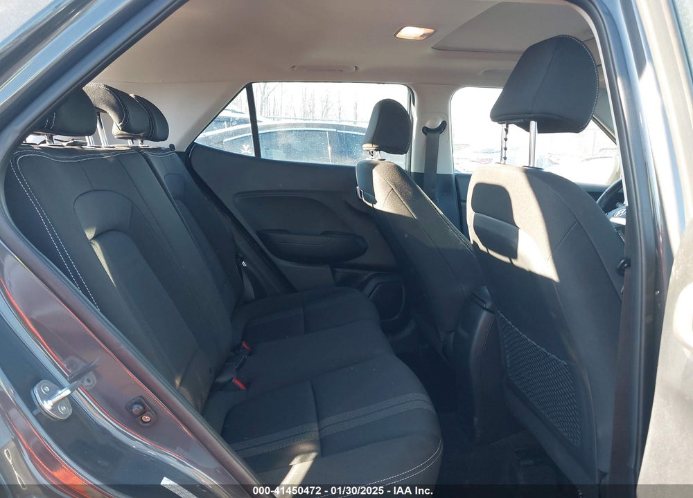 2023 HYUNDAI VENUE SEL VIN: KMHRC8A38PU275586
