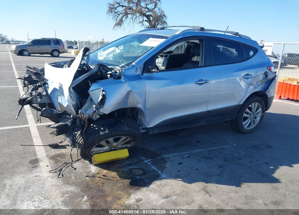 2013 HYUNDAI TUCSON LIMITED VIN: KM8JU3AC2DU657203