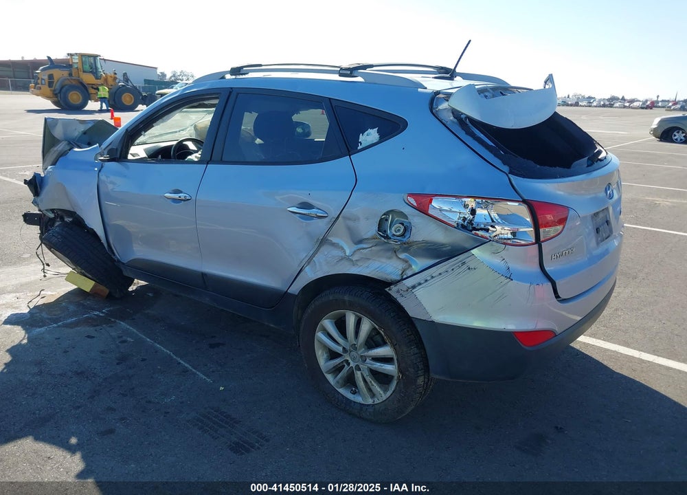 2013 HYUNDAI TUCSON LIMITED VIN: KM8JU3AC2DU657203
