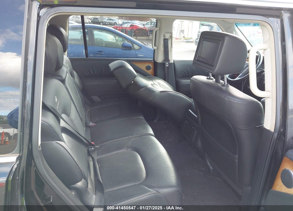 2011 INFINITI QX56 VIN: JN8AZ2NC0B9300097