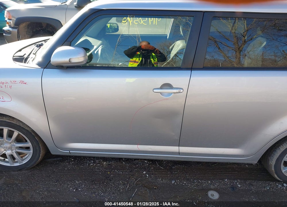2015 SCION XB VIN: JTLZE4FE7FJ069178