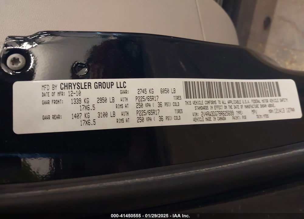 2011 VOLKSWAGEN ROUTAN VIN: 2V4RW3DG7BR625699